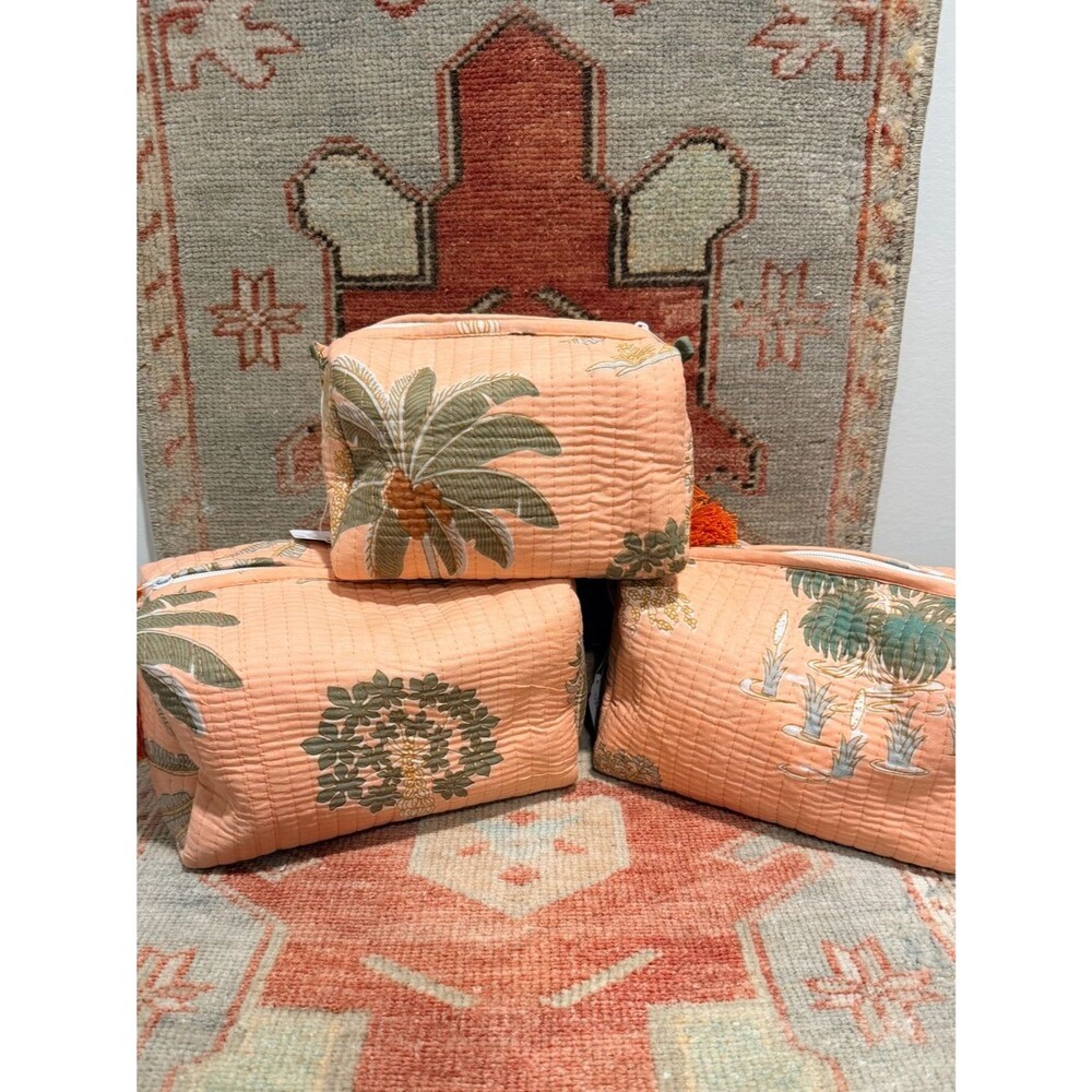 NWOT Tropical Quilted Travel Pouch Set Peach Palm Print Orange Tassels